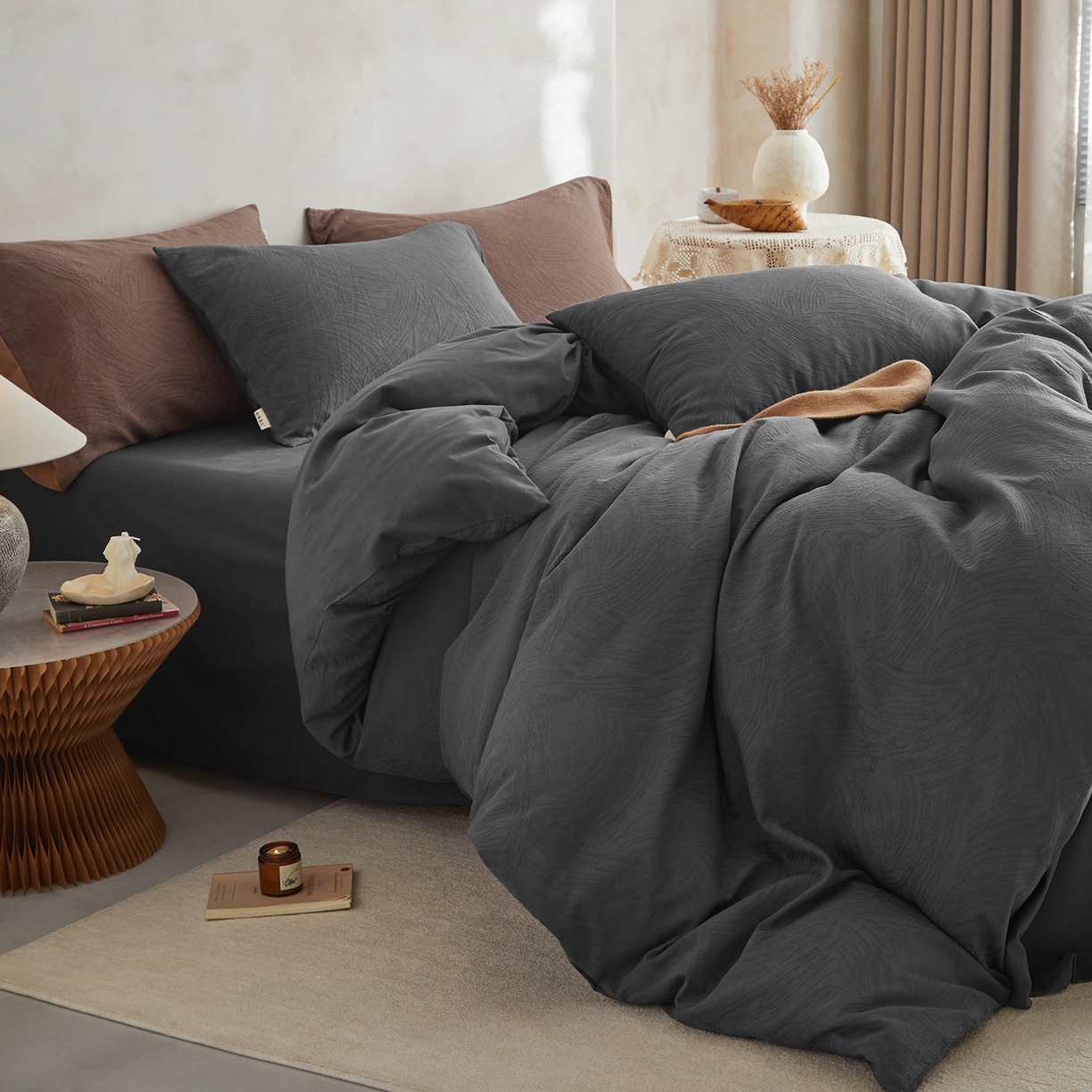 91家纺网 家纺一手货源 找家纺 简宜家居（朝初家纺） 2025新款全棉提花纯棉加厚磨毛四件套 彩绘-雾灰