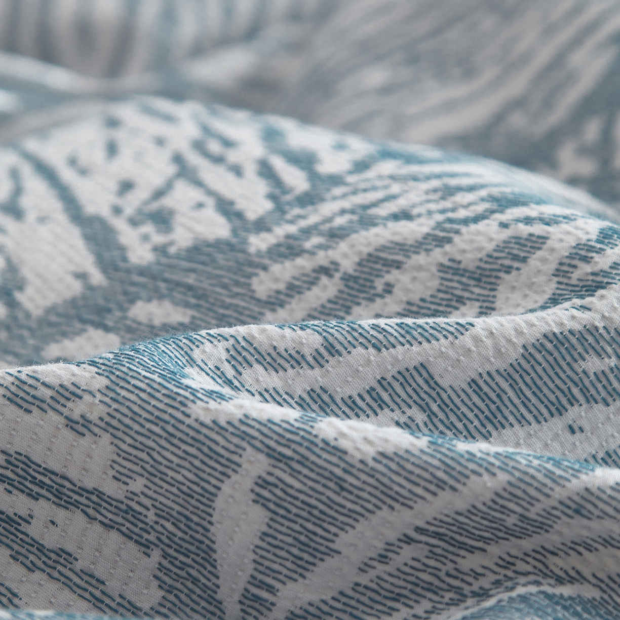 91家纺网 家纺一手货源 找家纺 简宜家居（朝初家纺） 2025新款全棉提花纯棉加厚磨毛四件套 梦枝-灰蓝