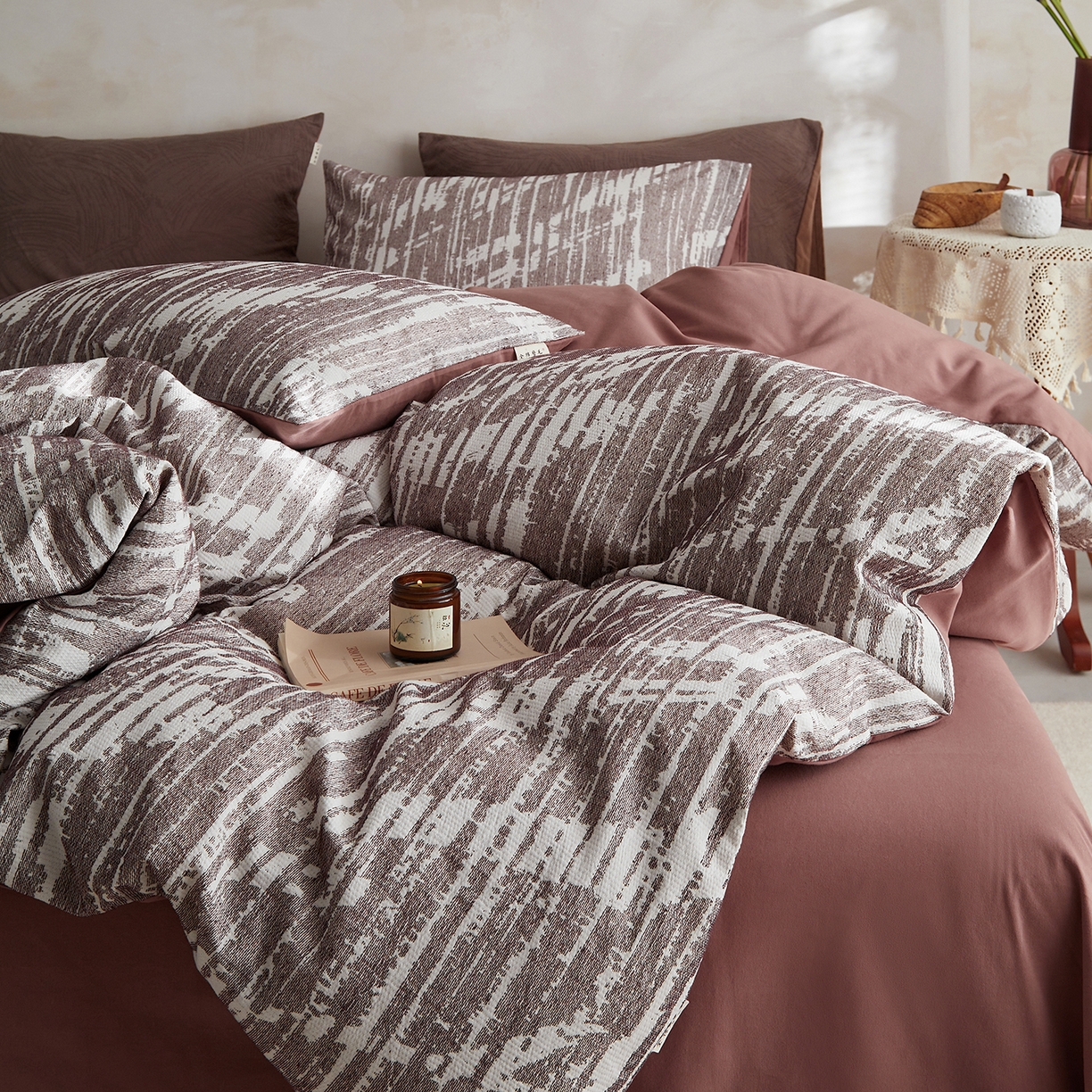 91家纺网 家纺一手货源 找家纺 简宜家居（朝初家纺） 2025新款全棉提花纯棉加厚磨毛四件套 墨纹-枫丹