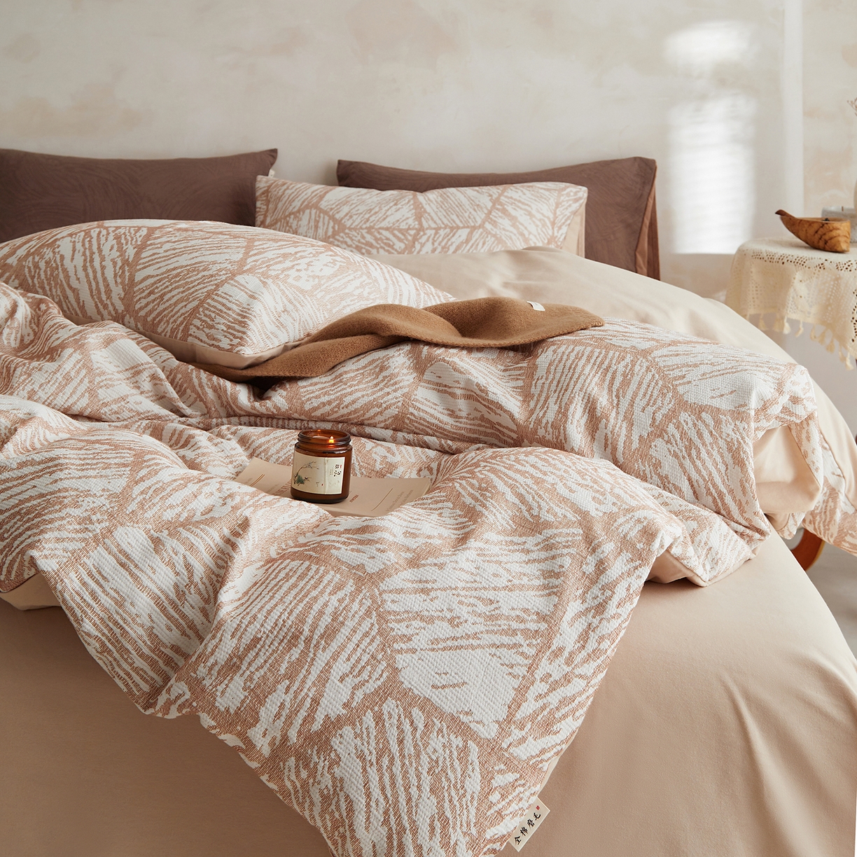 91家纺网 家纺一手货源 找家纺 简宜家居（朝初家纺） 2025新款全棉提花纯棉加厚磨毛四件套 梦枝-粉琼