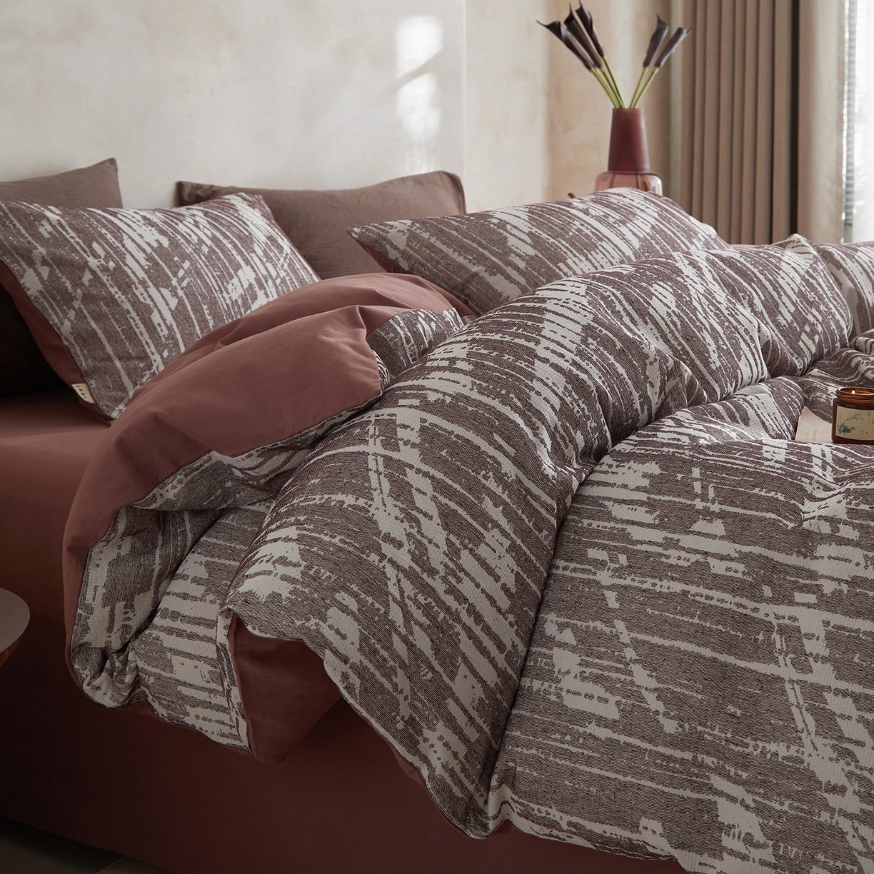 91家纺网 家纺一手货源 找家纺 简宜家居（朝初家纺） 2025新款全棉提花纯棉加厚磨毛四件套 墨纹-枫丹