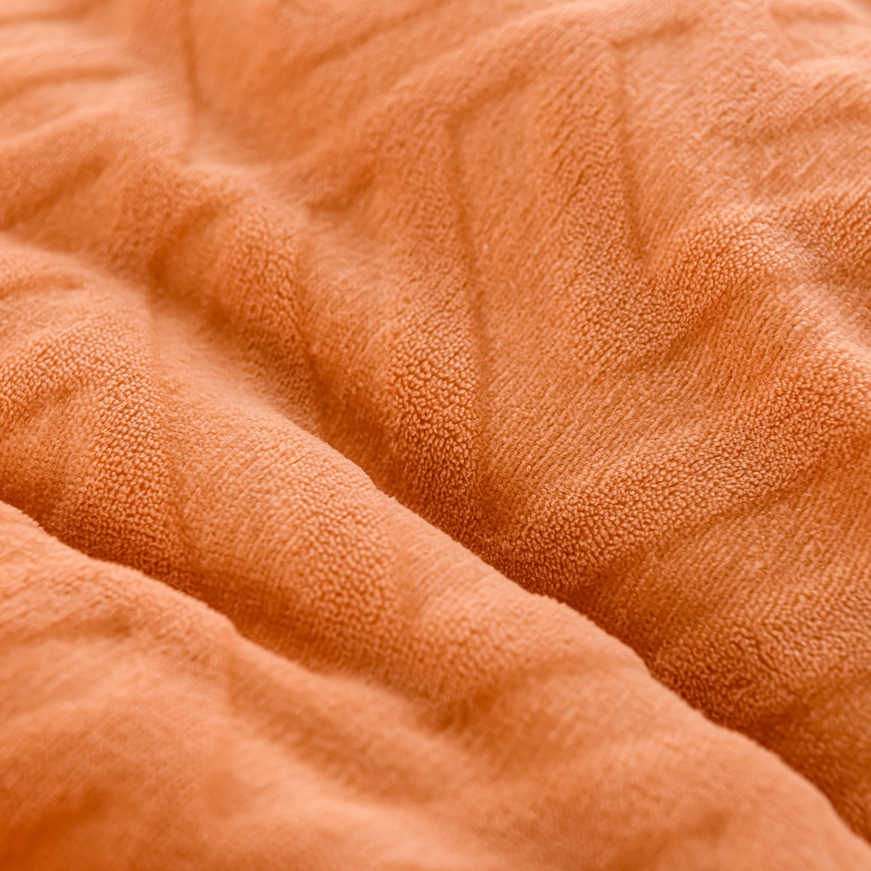 91家纺网 家纺一手货源 找家纺 金灵居 2025新款雕花牛奶绒床垫羊羔绒床垫床褥子跨境外贸 橙拼白