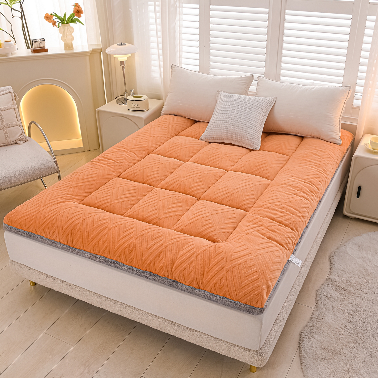 91家纺网 家纺一手货源 找家纺 金灵居 2025新款雕花牛奶绒床垫羊羔绒床垫床褥子跨境外贸 橙拼灰