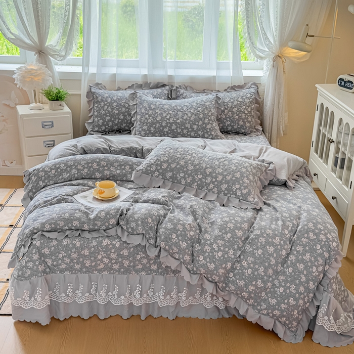 91家纺网 家纺一手货源 找家纺 艺慕 2025款双层蕾丝大花边床盖 幽梦青萝