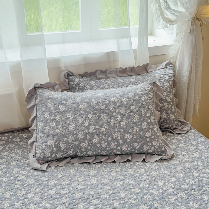 91家纺网 家纺一手货源 找家纺 艺慕 2025款双层蕾丝大花边床盖 幽梦青萝