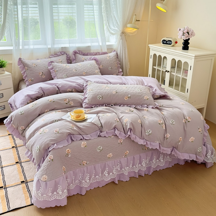 91家纺网 家纺一手货源 找家纺 艺慕 2025款双层蕾丝大花边床盖 紫菱花园