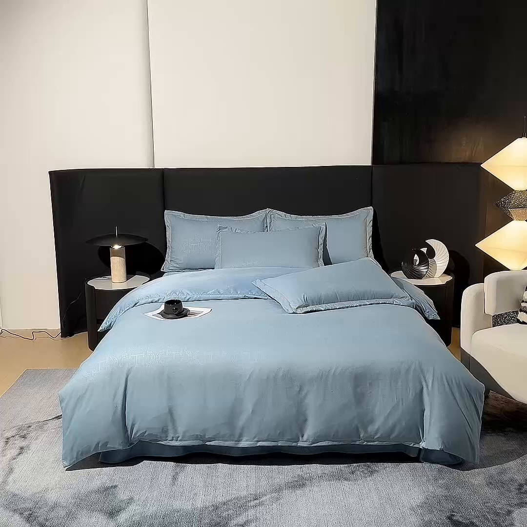 91家纺网 家纺一手货源 找家纺 栩裕纺织 2025新款宋锦绸苏云缎四件套 宾利蓝