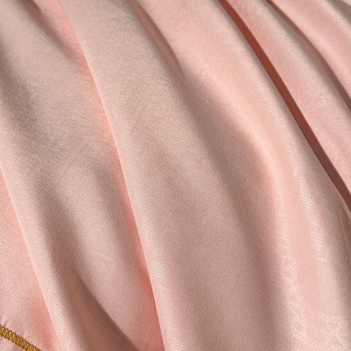 91家纺网 家纺一手货源 找家纺 栩裕纺织 2025新款宋锦绸苏云缎四件套 樱落粉