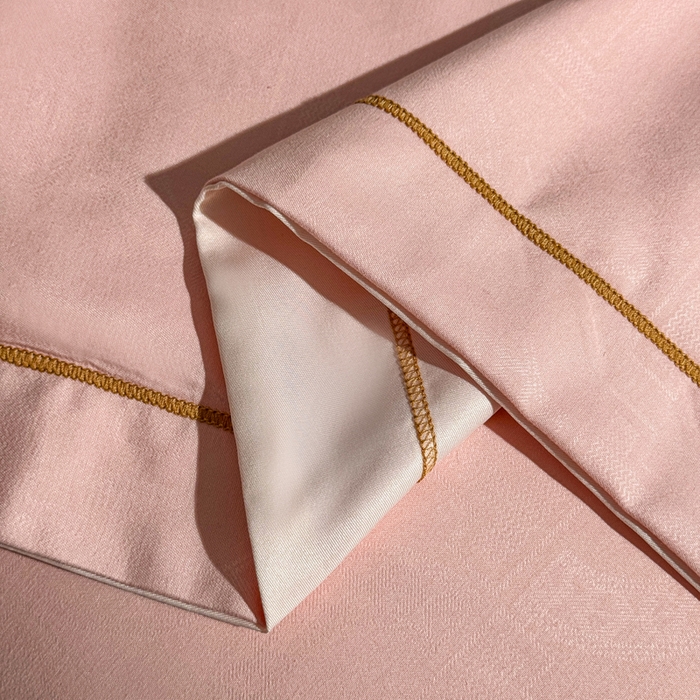 91家纺网 家纺一手货源 找家纺 栩裕纺织 2025新款宋锦绸苏云缎四件套 樱落粉