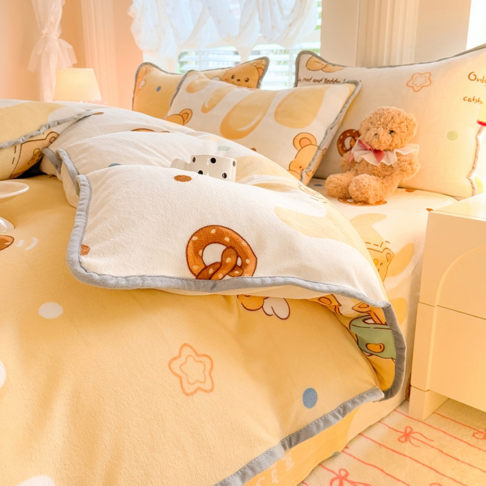 91家纺网 家纺一手货源 找家纺 518家纺 2025新高克重200g卡通印花牛奶绒四件套（支持定制）芝士熊