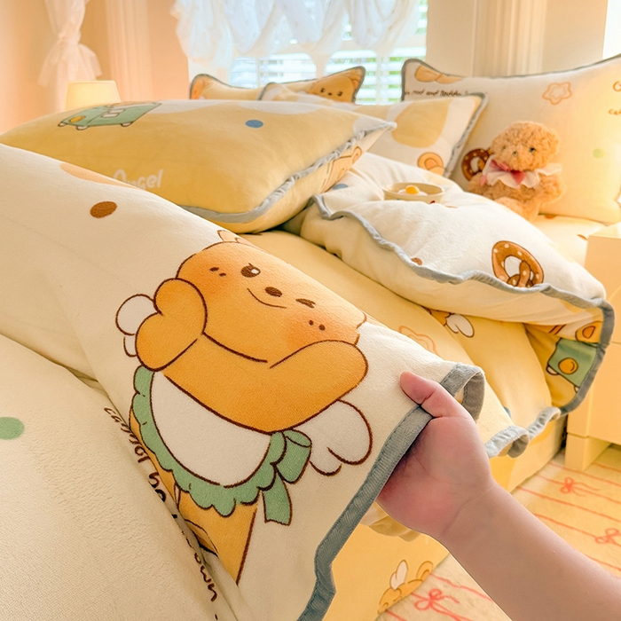 91家纺网 家纺一手货源 找家纺 518家纺 2025新高克重200g卡通印花牛奶绒四件套（支持定制）芝士熊