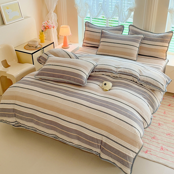 91家纺网 家纺一手货源 找家纺 518家纺 2025新高克重200g卡通印花牛奶绒四件套（支持定制）摩登时尚