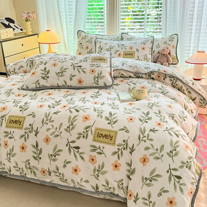 91家纺网 家纺一手货源 找家纺 518家纺 2025新高克重200g卡通印花牛奶绒四件套（支持定制）青柠薄荷