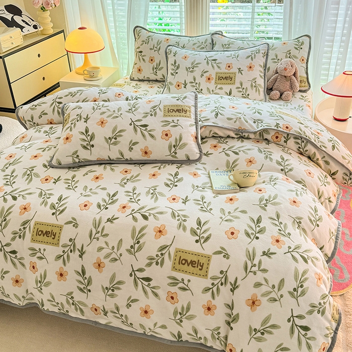 91家纺网 家纺一手货源 找家纺 518家纺 2025新高克重200g卡通印花牛奶绒四件套（支持定制）青柠薄荷