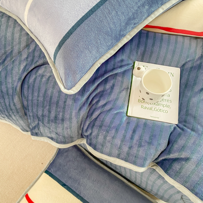 91家纺网 家纺一手货源 找家纺 518家纺 2025新高克重200g卡通印花牛奶绒四件套（支持定制）清风韵律