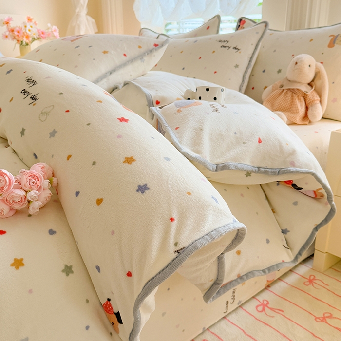 91家纺网 家纺一手货源 找家纺 518家纺 2025新高克重200g卡通印花牛奶绒四件套（支持定制）童趣星海