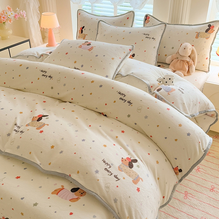 91家纺网 家纺一手货源 找家纺 518家纺 2025新高克重200g卡通印花牛奶绒四件套（支持定制）童趣星海