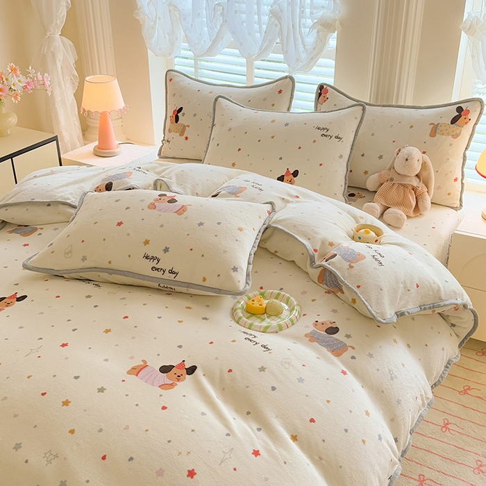 91家纺网 家纺一手货源 找家纺 518家纺 2025新高克重200g卡通印花牛奶绒四件套（支持定制）童趣星海