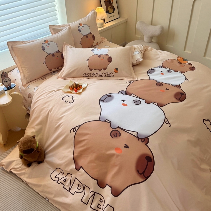 91家纺网 家纺一手货源 找家纺 蘭菲家纺 2025新款全棉大版卡皮巴拉系列四件套 沉浸式