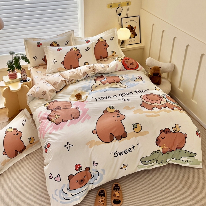 91家纺网 家纺一手货源 找家纺 蘭菲家纺 2025新款全棉大版卡皮巴拉系列四件套 豚世界