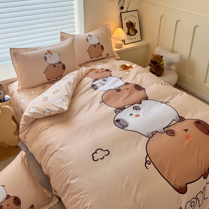 91家纺网 家纺一手货源 找家纺 蘭菲家纺 2025新款全棉大版卡皮巴拉系列四件套 沉浸式