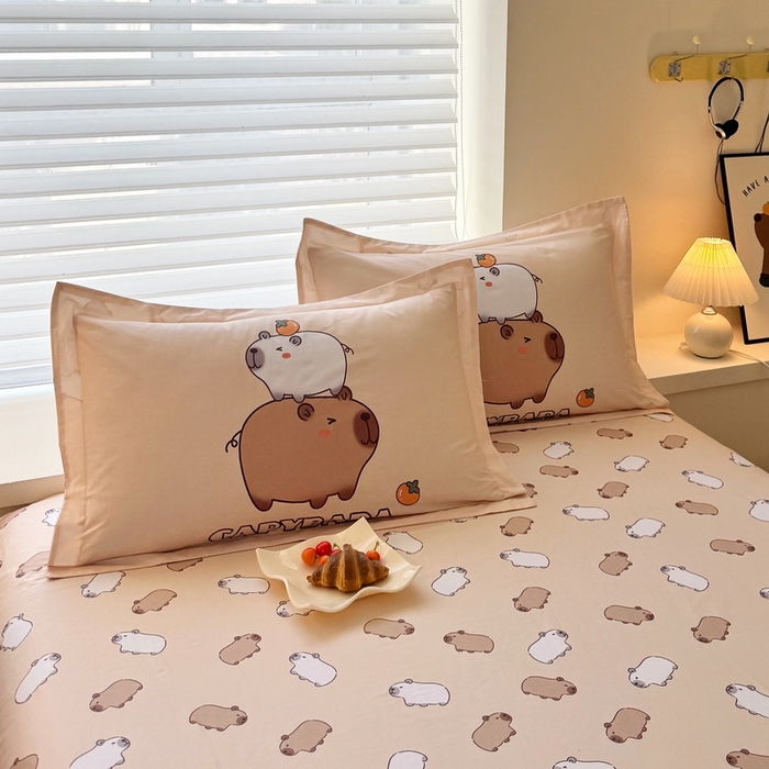 91家纺网 家纺一手货源 找家纺 蘭菲家纺 2025新款全棉大版卡皮巴拉系列四件套 沉浸式