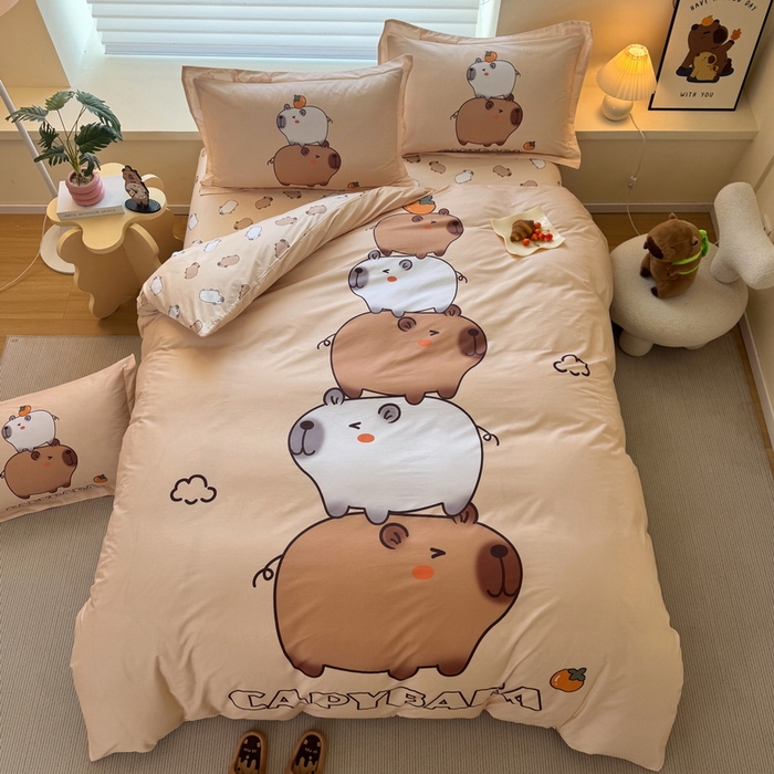 91家纺网 家纺一手货源 找家纺 蘭菲家纺 2025新款全棉大版卡皮巴拉系列四件套 沉浸式