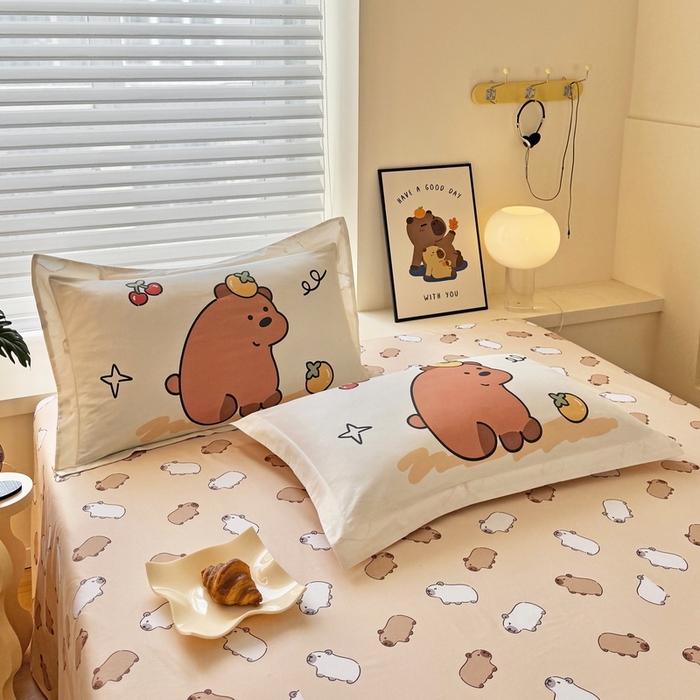 91家纺网 家纺一手货源 找家纺 蘭菲家纺 2025新款全棉大版卡皮巴拉系列四件套 豚世界