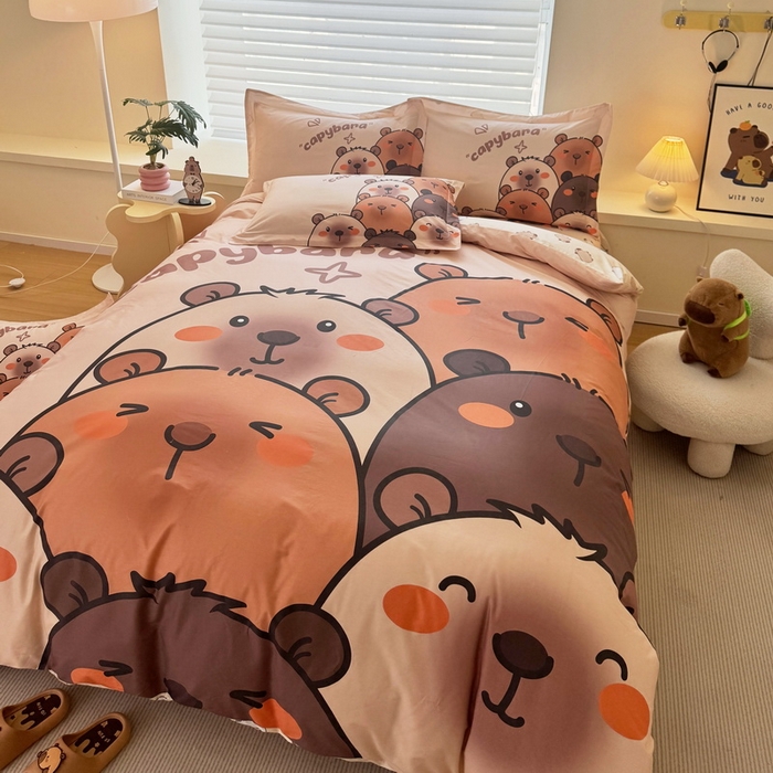 91家纺网 家纺一手货源 找家纺 蘭菲家纺 2025新款全棉大版卡皮巴拉系列四件套 豚一家