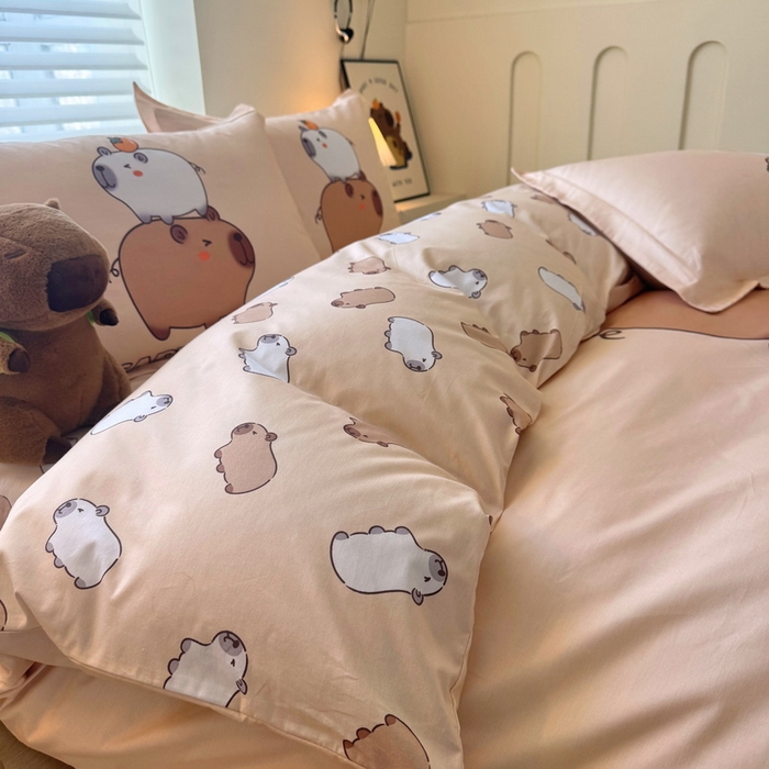 91家纺网 家纺一手货源 找家纺 蘭菲家纺 2025新款全棉大版卡皮巴拉系列四件套 沉浸式