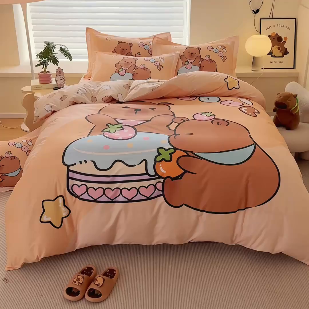 91家纺网 家纺一手货源 找家纺 蘭菲家纺 2025新款全棉大版卡皮巴拉系列四件套 爱卡皮