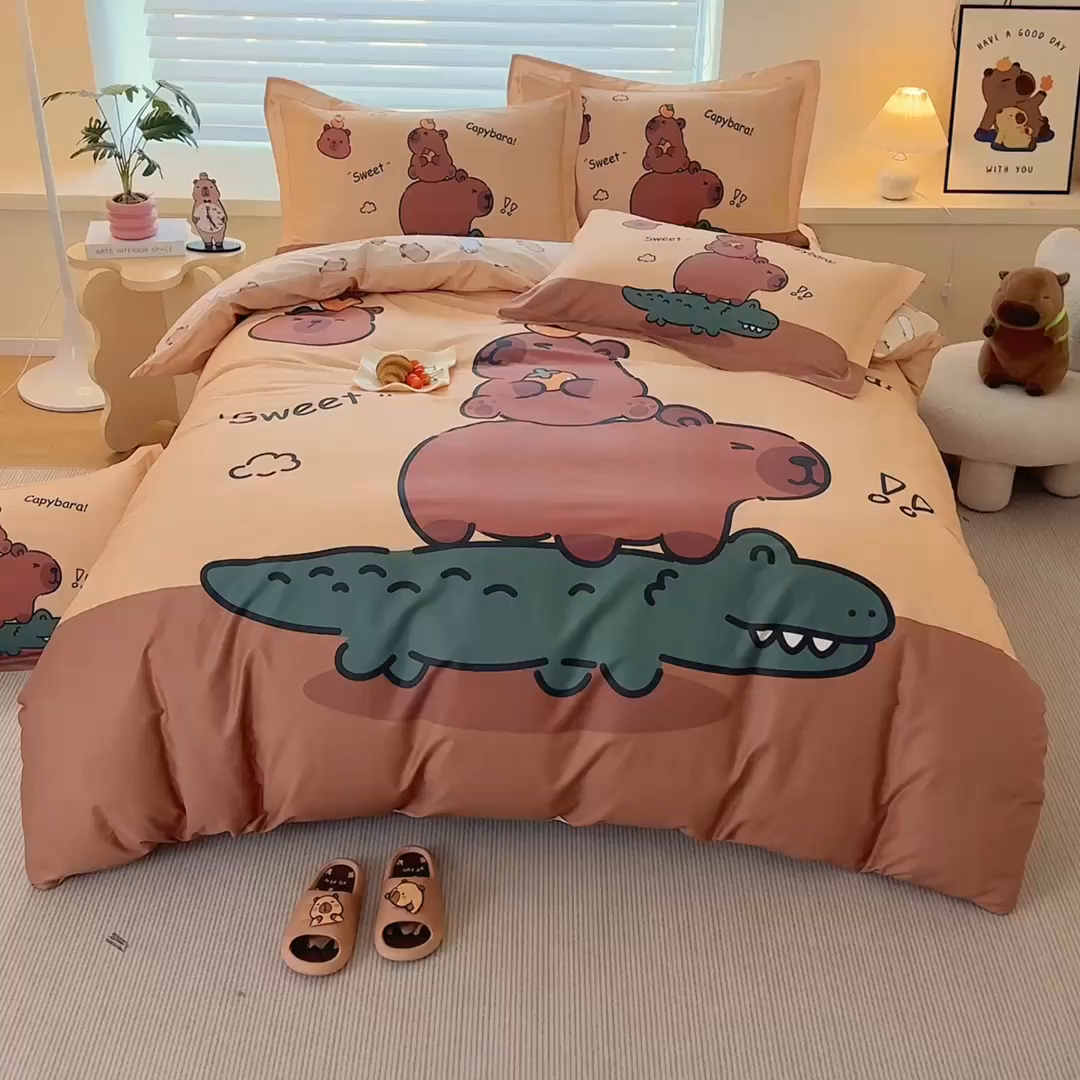 91家纺网 家纺一手货源 找家纺 蘭菲家纺 2025新款全棉大版卡皮巴拉系列四件套 征服拉