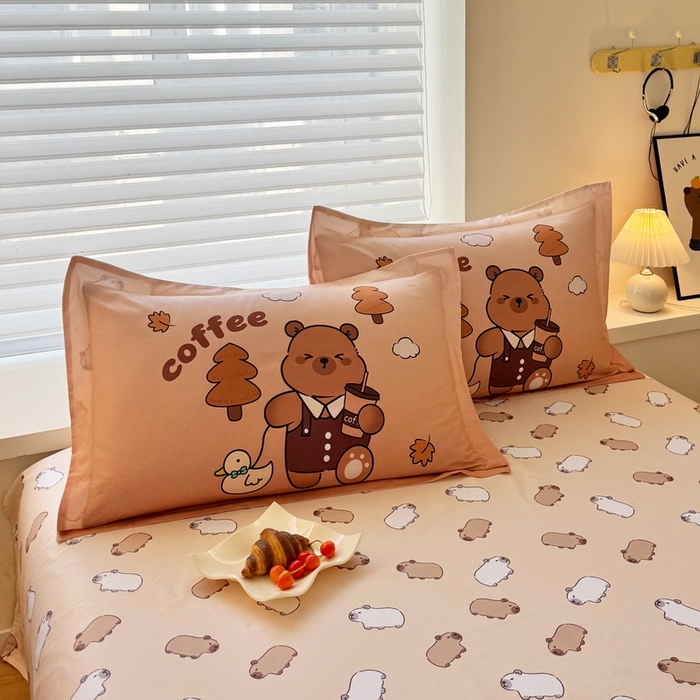 91家纺网 家纺一手货源 找家纺 蘭菲家纺 2025新款全棉大版卡皮巴拉系列四件套 拉小鸭