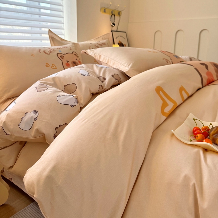 91家纺网 家纺一手货源 找家纺 蘭菲家纺 2025新款全棉大版卡皮巴拉系列四件套 大美豚