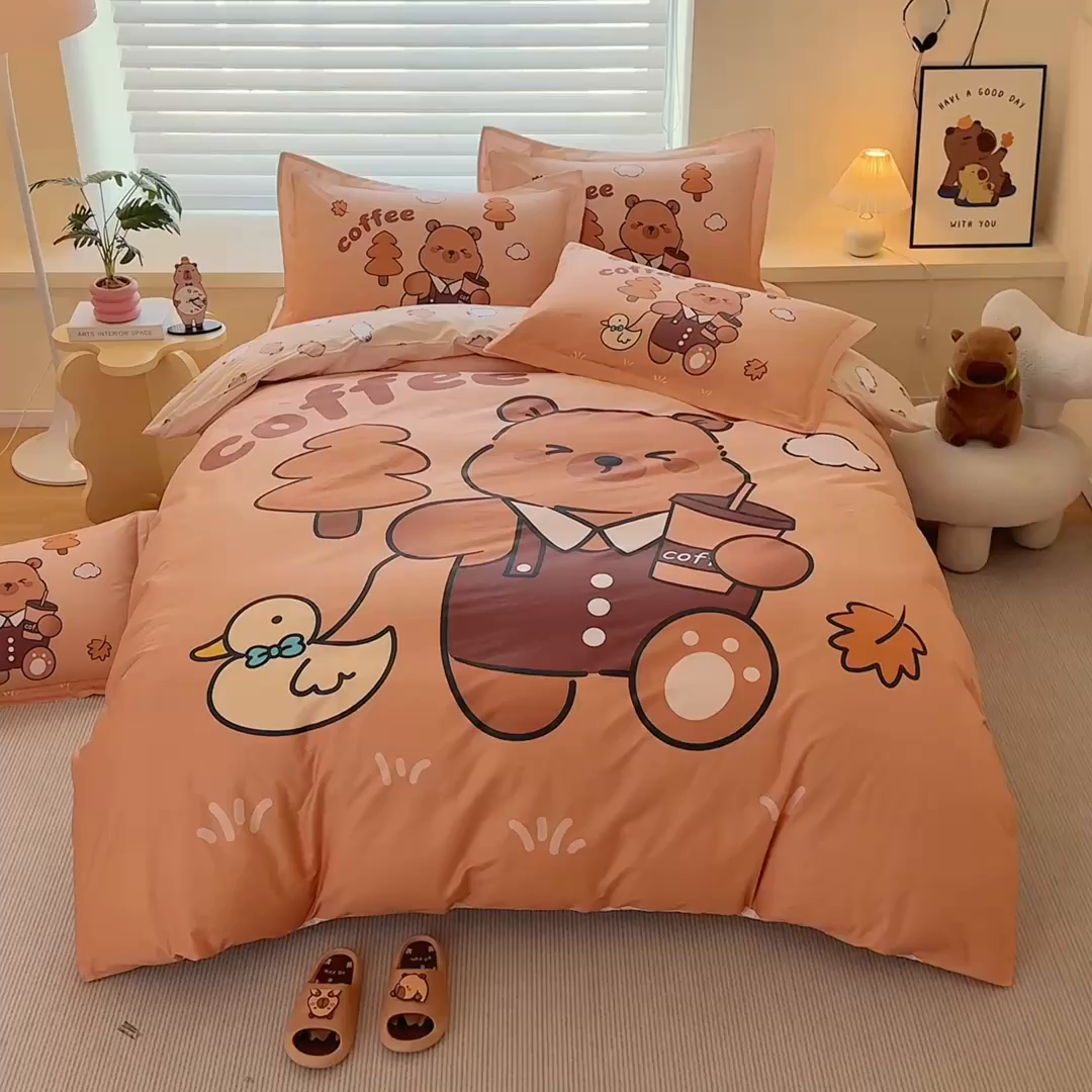 91家纺网 家纺一手货源 找家纺 蘭菲家纺 2025新款全棉大版卡皮巴拉系列四件套 拉小鸭