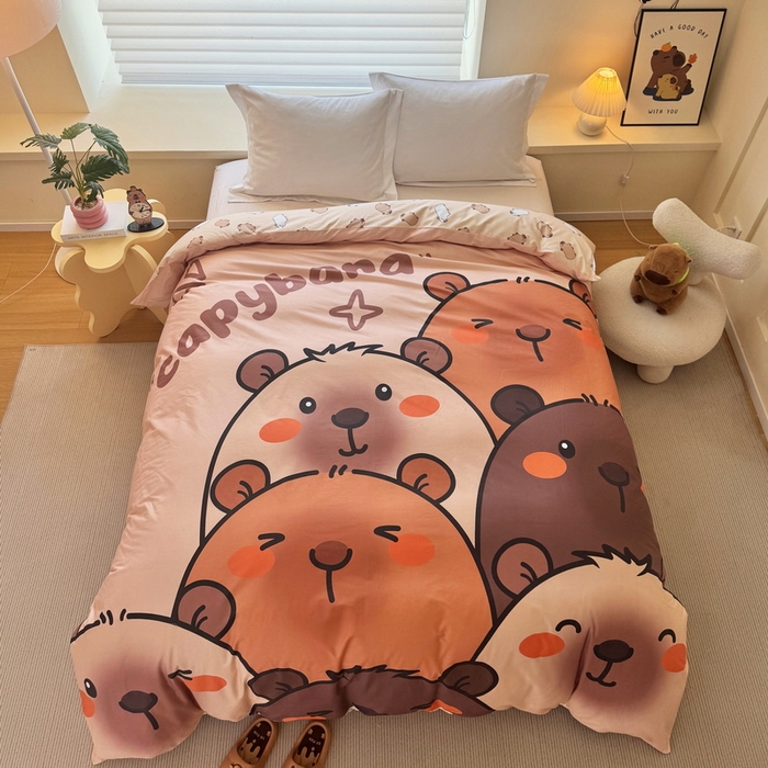 91家纺网 家纺一手货源 找家纺 蘭菲家纺 2025新款全棉大版卡皮巴拉系列单品被套 豚一家