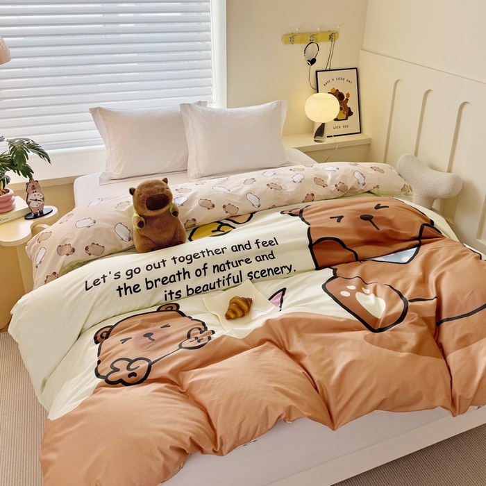 91家纺网 家纺一手货源 找家纺 蘭菲家纺 2025新款全棉大版卡皮巴拉系列单品被套 熊巴拉