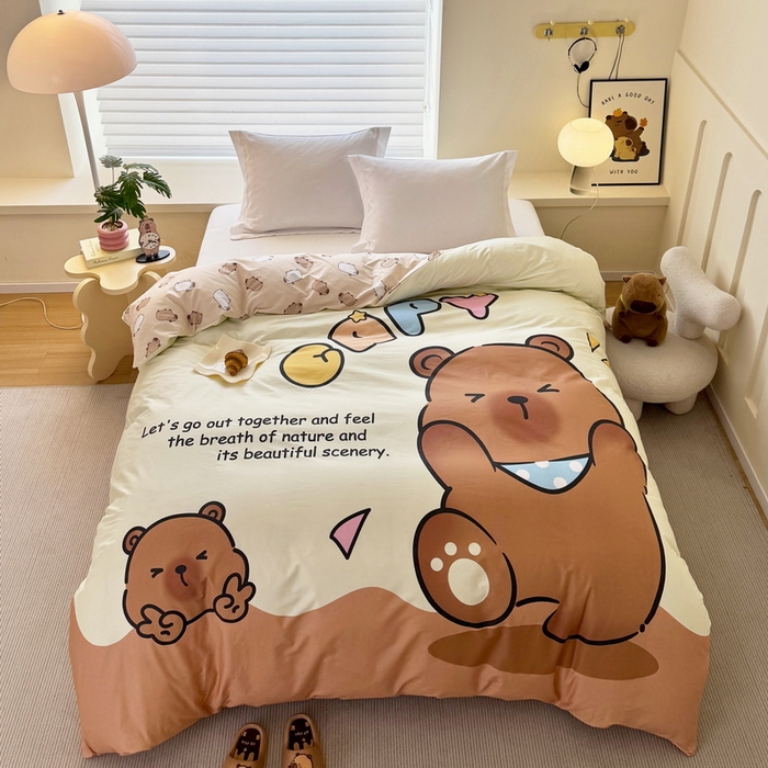 91家纺网 家纺一手货源 找家纺 蘭菲家纺 2025新款全棉大版卡皮巴拉系列单品被套 熊巴拉