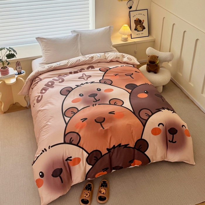 91家纺网 家纺一手货源 找家纺 蘭菲家纺 2025新款全棉大版卡皮巴拉系列单品被套 豚一家