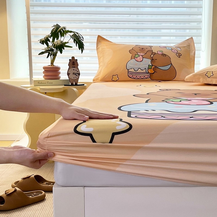 91家纺网 家纺一手货源 找家纺 蘭菲家纺 2025新款全棉大版卡皮巴拉系列单品床笠 爱卡皮