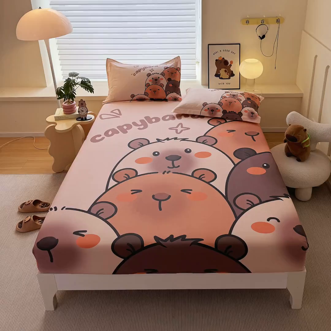 91家纺网 家纺一手货源 找家纺 蘭菲家纺 2025新款全棉大版卡皮巴拉系列单品床笠 豚一家