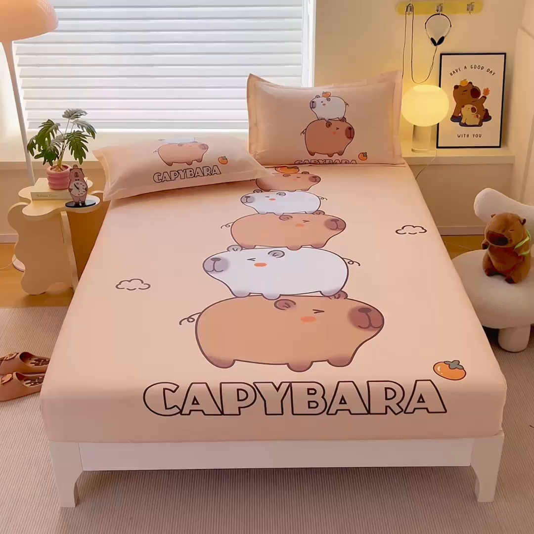 91家纺网 家纺一手货源 找家纺 蘭菲家纺 2025新款全棉大版卡皮巴拉系列单品床笠 沉浸式