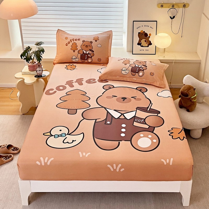 91家纺网 家纺一手货源 找家纺 蘭菲家纺 2025新款全棉大版卡皮巴拉系列单品床笠 拉小鸭