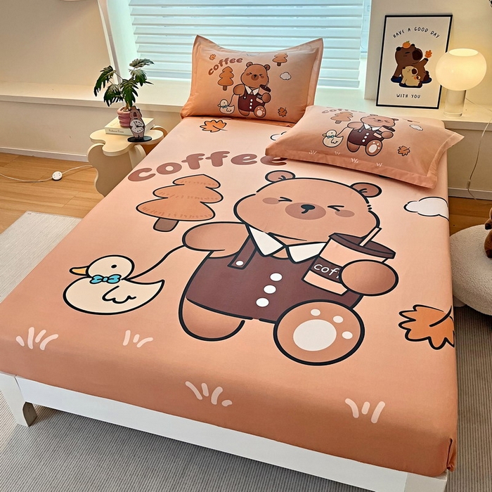 91家纺网 家纺一手货源 找家纺 蘭菲家纺 2025新款全棉大版卡皮巴拉系列单品床笠 拉小鸭