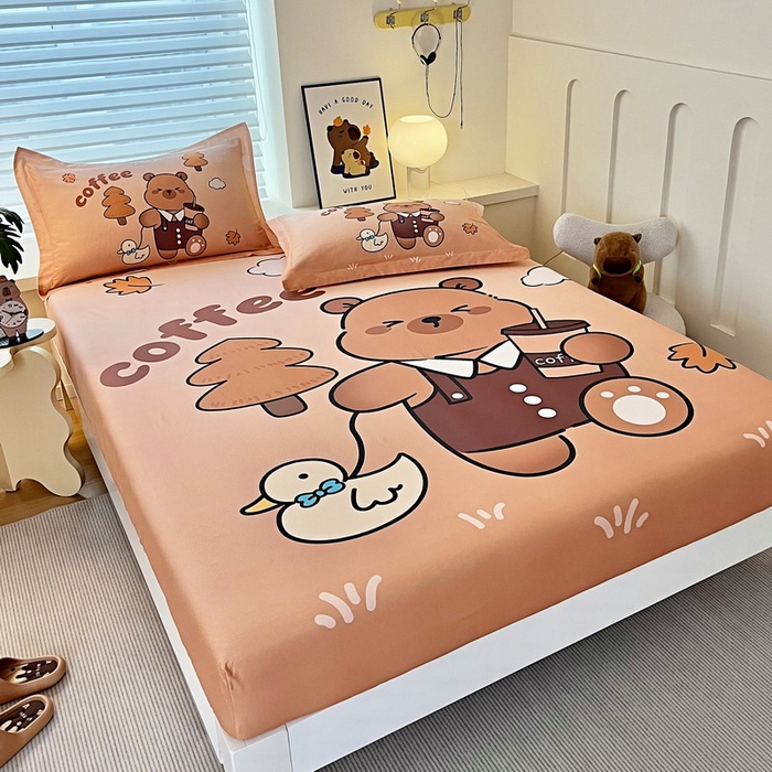 91家纺网 家纺一手货源 找家纺 蘭菲家纺 2025新款全棉大版卡皮巴拉系列单品床笠 拉小鸭