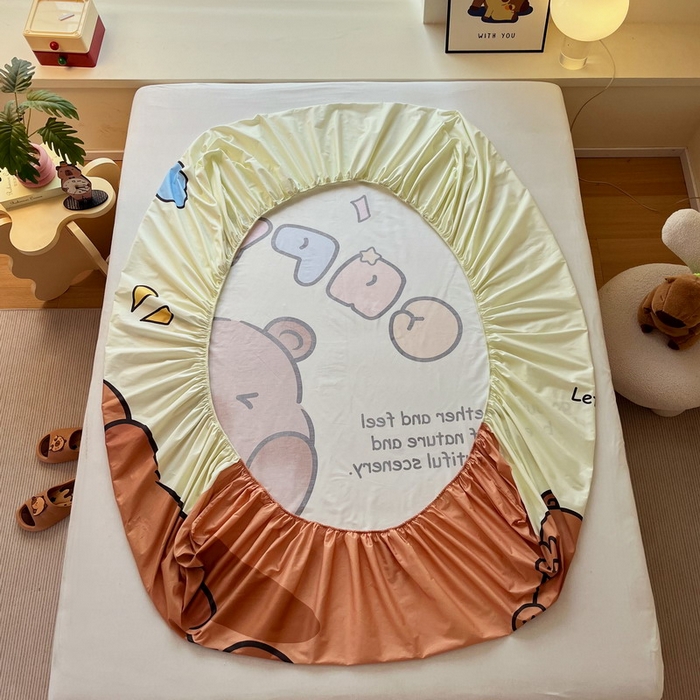 91家纺网 家纺一手货源 找家纺 蘭菲家纺 2025新款全棉大版卡皮巴拉系列单品床笠 熊巴拉