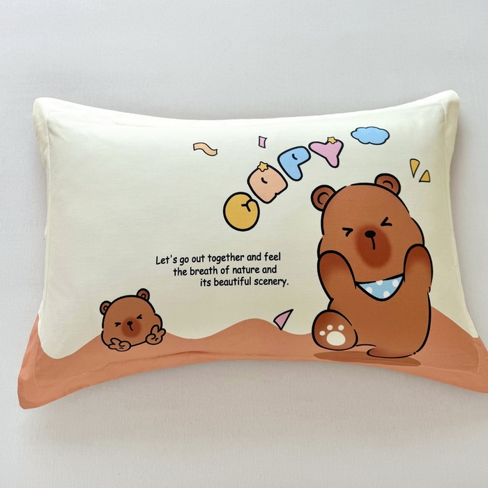 91家纺网 家纺一手货源 找家纺 蘭菲家纺 2025新款全棉大版卡皮巴拉系列单品枕套 熊巴拉