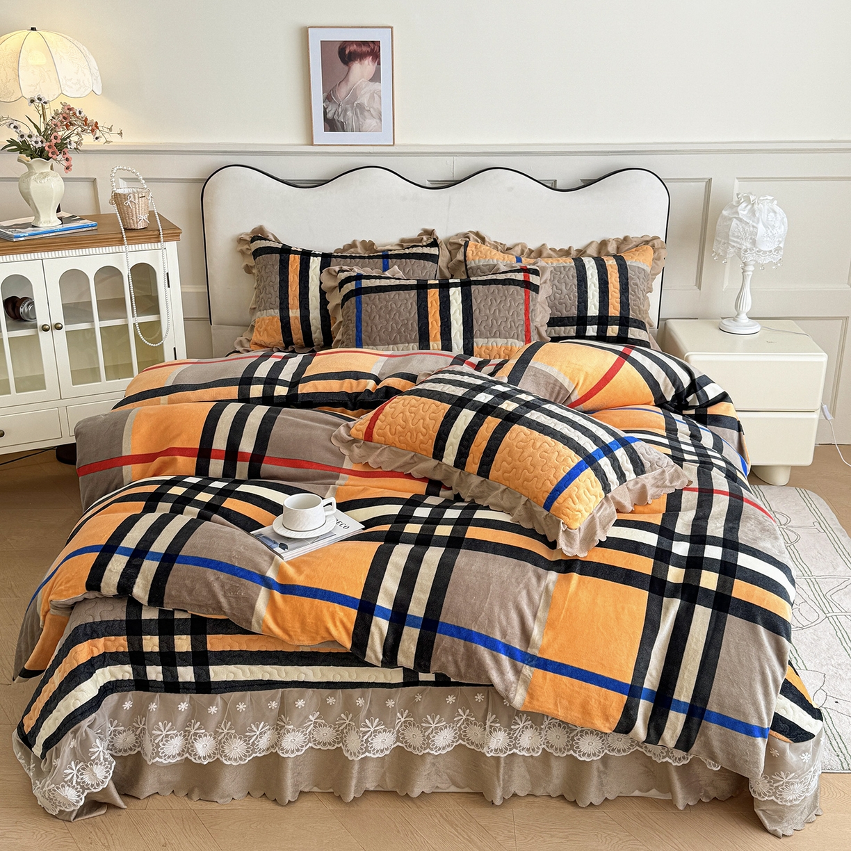 91家纺网 家纺一手货源 找家纺 （总）珍爱家纺 2025新款冬季加厚夹棉保暖牛奶绒蕾丝花边床盖床裙单件三件套双人四件套