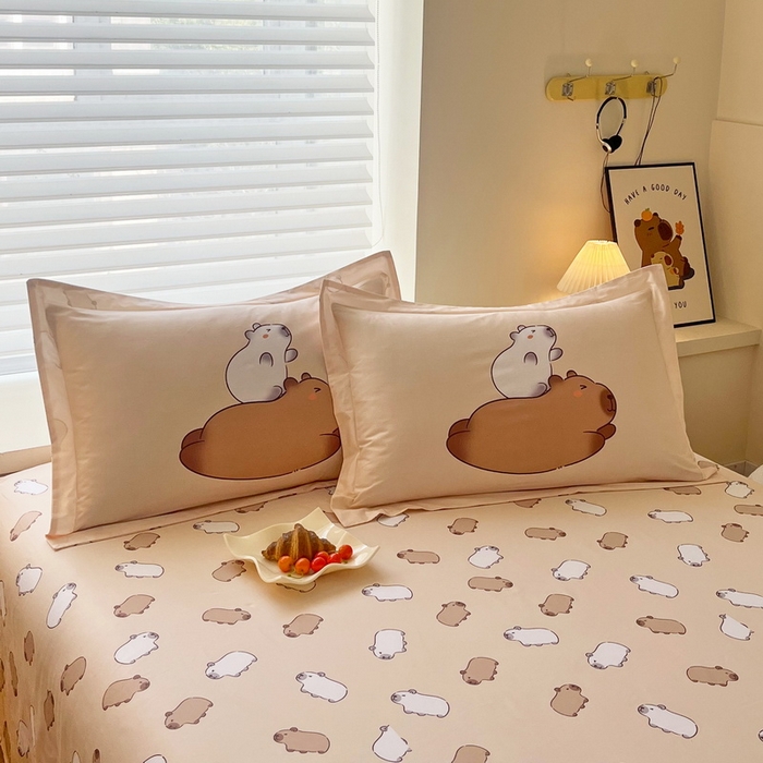 91家纺网 家纺一手货源 找家纺 蘭菲家纺 2025新款全棉小版卡皮巴拉系列四件套 陪伴拉