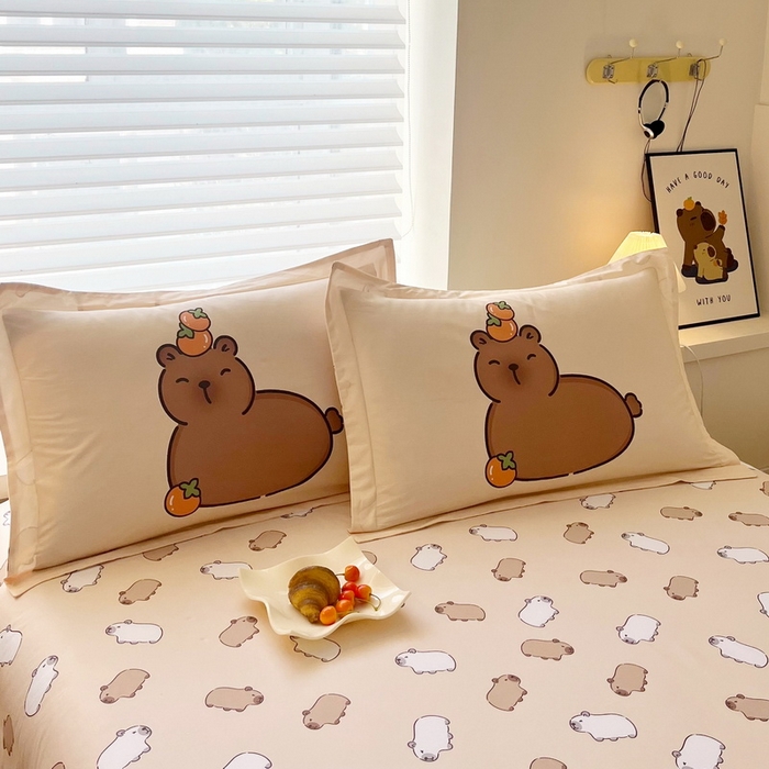 91家纺网 家纺一手货源 找家纺 蘭菲家纺 2025新款全棉小版卡皮巴拉系列四件套 爱滑板